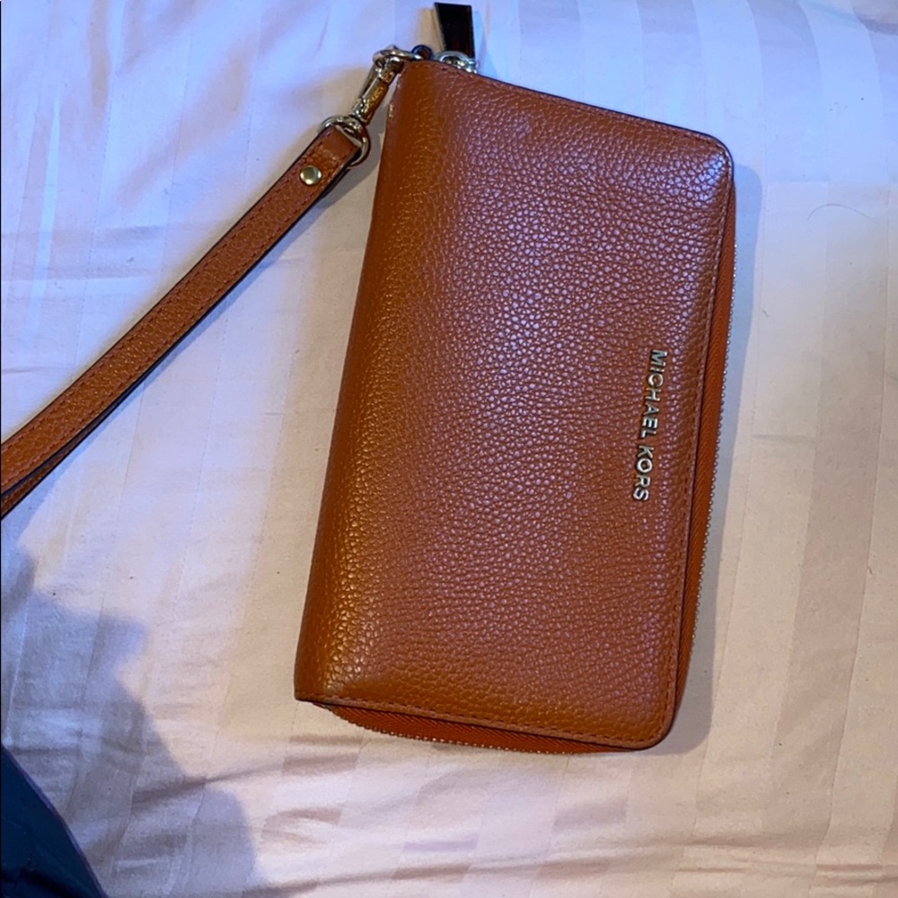 Micheal Kors wallet
